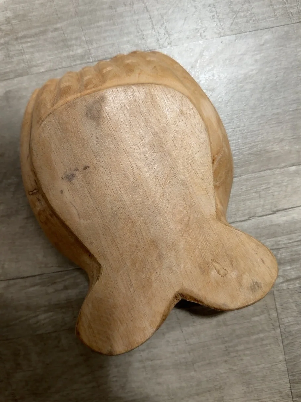 Hand-Carved Wooden Soap Dish - Natural Brown